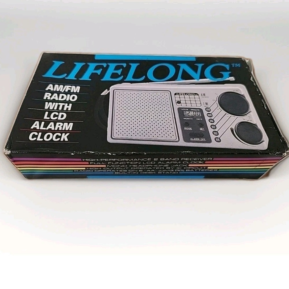 Vintage Lifelong Portable AM FM Radio Emergency LCD Alarm Clock 845 New In Box
